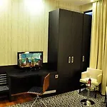 Отель Gallery Art