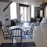 酒店 艺术画廊酒店 特里卡拉