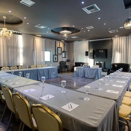 艺术画廊酒店 3*