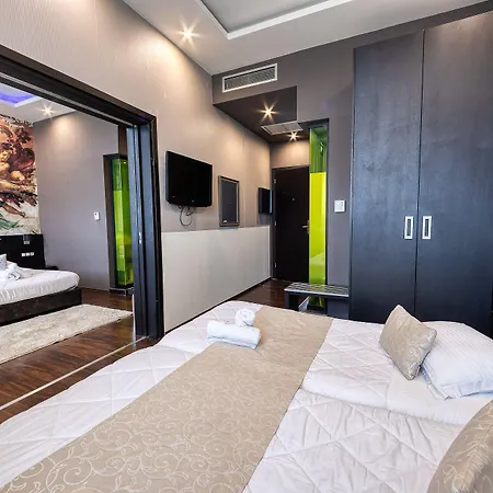 Gallery Art Hotel