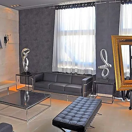 艺术画廊酒店 3*